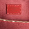 Borsa Louis Vuitton Pont Neuf in pelle Epi rossa - Detail D3 thumbnail