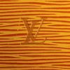 Louis Vuitton sac à main Lussac en cuir épi jaune - Detail D4 thumbnail
