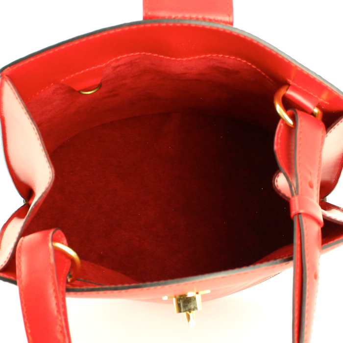 Louis Vuitton sac à main Cluny en cuir épi rouge - Detail D2