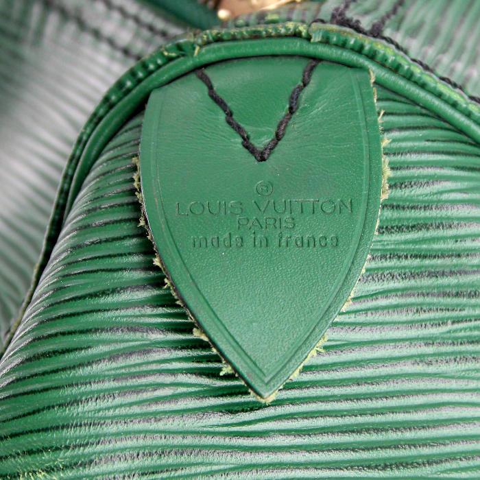 Sac de voyage Louis Vuitton Keepall en cuir épi vert - Detail D3