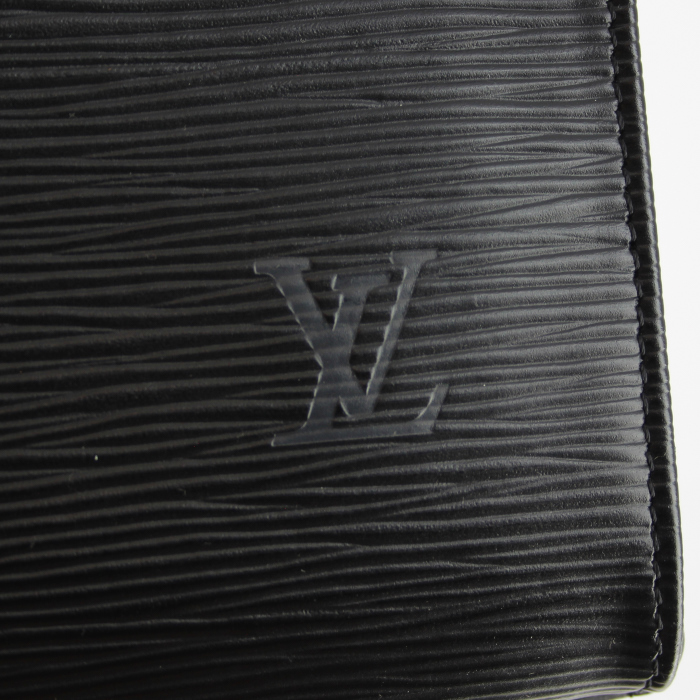 Louis Vuitton sac en cuir épi noir - Detail D3