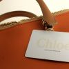 Handbag in beige and pink bicolor leather - Detail D4 thumbnail