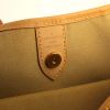 Louis Vuitton bolso de mano Galliera modelo mediano en lona Monogram cuero natural - Detail D3 thumbnail