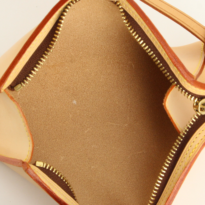 Louis Vuitton Ambre Handbag in brown vinyl - Detail D4