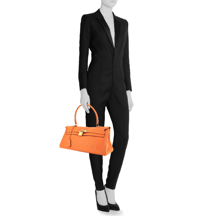 Hermès Kelly 40 cm Shoulder Bag in orange leather - Detail D1