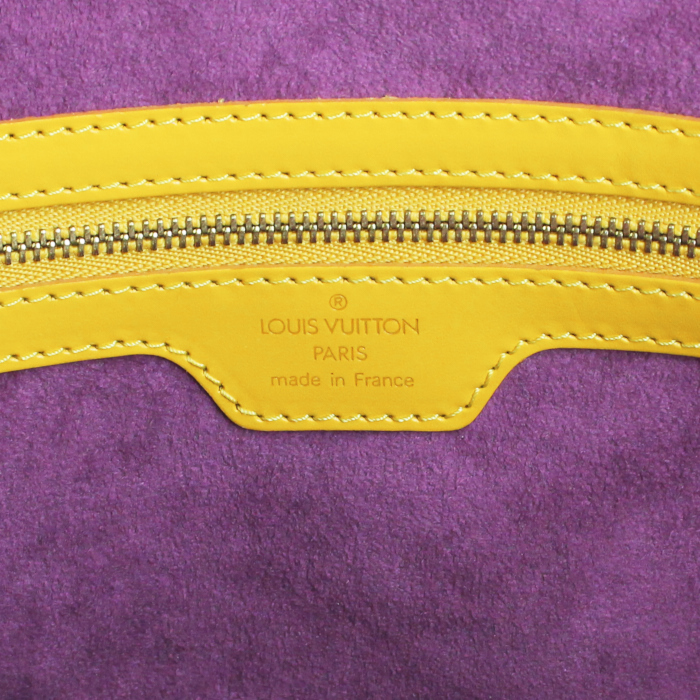 Borsa Louis Vuitton Lussac in pelle Epi gialla - Detail D3