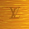 Louis Vuitton bolso de mano Lussac en cuero Epi amarillo - Detail D4 thumbnail