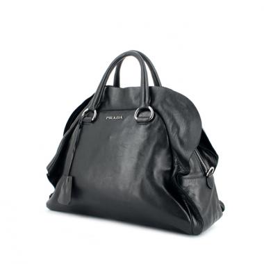 Bolso de mano Prada en cuero negro
