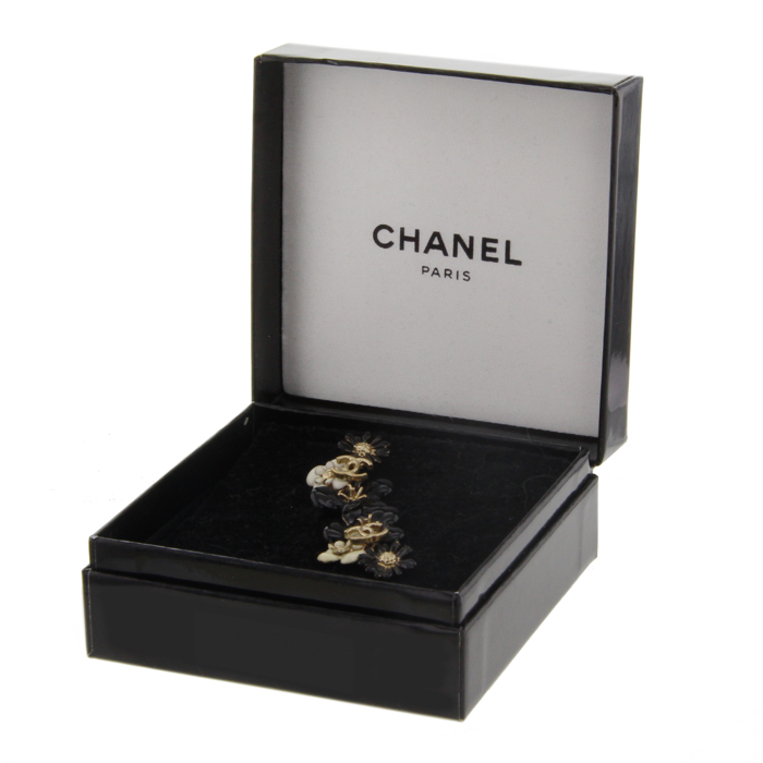 Chanel par de pendientes de metal adornado de flores - Detail D2