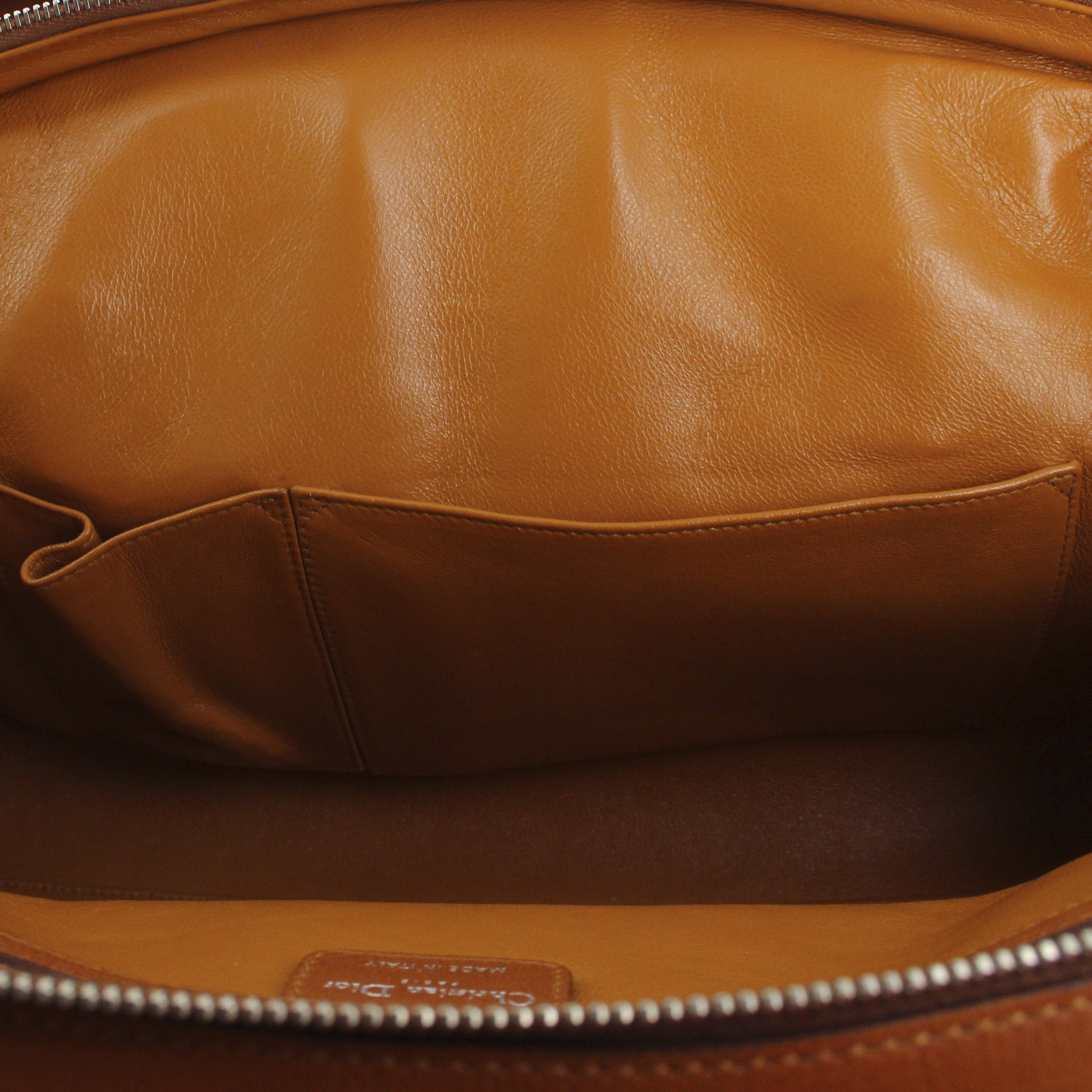 Dior large model handbag in orange leather - Detail D4
