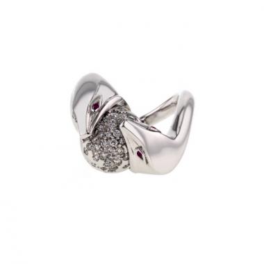 Anello Boucheron Trouble in oro bianco,  diamanti e rubino