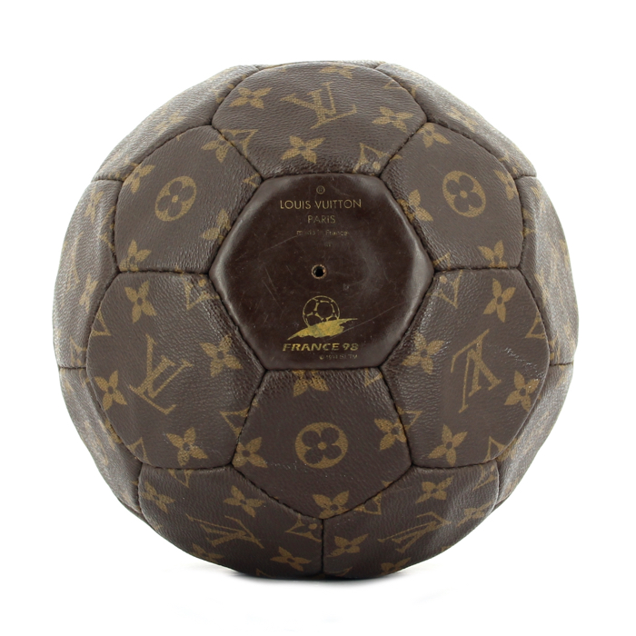 Louis Vuitton ball in monogram canvas - Detail D1