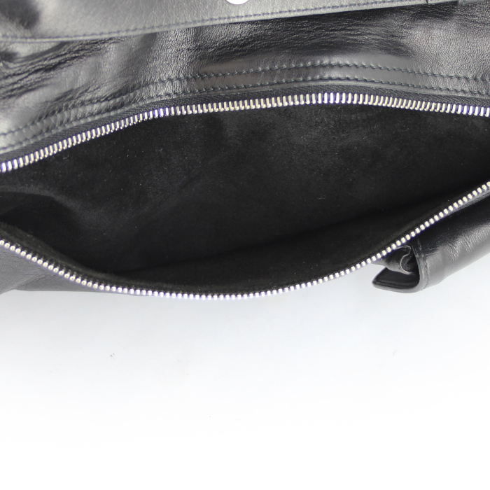 Christian Dior autres sacs et maroquinerie handbag in black leather - Detail D2