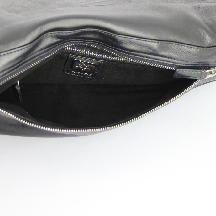 Christian Dior autres sacs et maroquinerie handbag in black leather - Detail D3