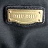 Bolso Miu Miu en cuero acolchado negro - Detail D3 thumbnail