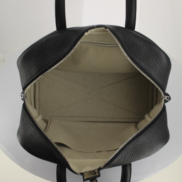 Hermes bolso de mano Victoria en cuero togo negro - Detail D2