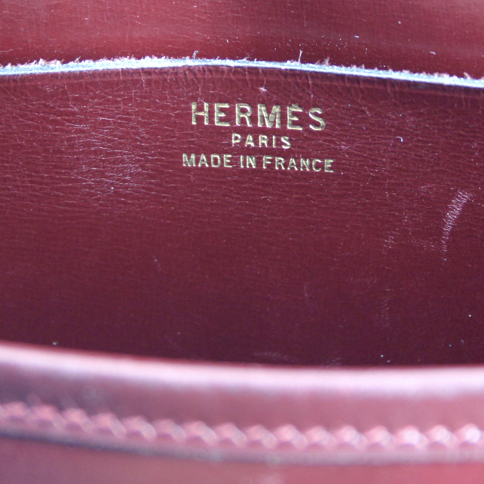 Hermes Balle De Golf handbag in burgundy box leather - Detail D3