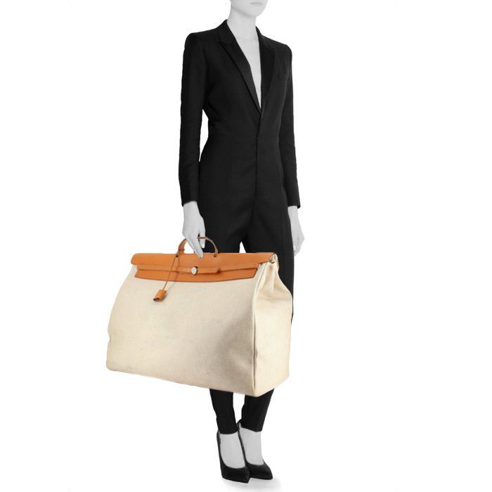 Hermes bolsa de viaje Herbag en lona beige y cuero natural - Detail D2