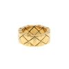 Chanel Matelassé half-articulated ring in yellow gold - 00pp thumbnail