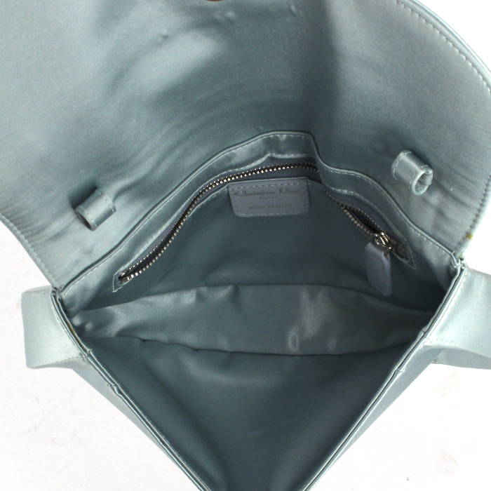Saddle pouch in light blue satin - Detail D2
