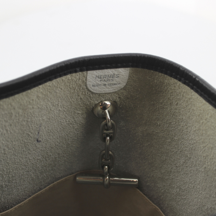 Borsa a spalla Hermes Vespa in pelle togo bianca e profili neri - Detail D3