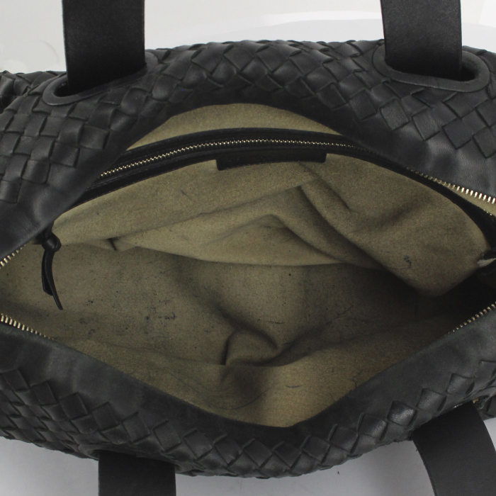 Bottega Veneta bolso de mano Montaigne en cuero trenzado negro - Detail D2