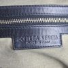 Bottega Veneta Montaigne handbag in black braided leather - Detail D3 thumbnail
