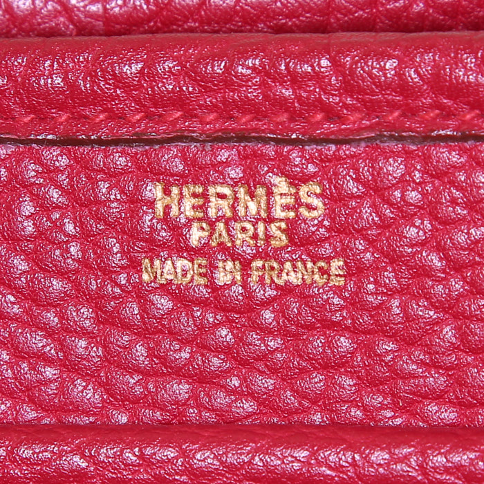 Sac porté épaule Hermes Nouméa en cuir togo rouge - Detail D3