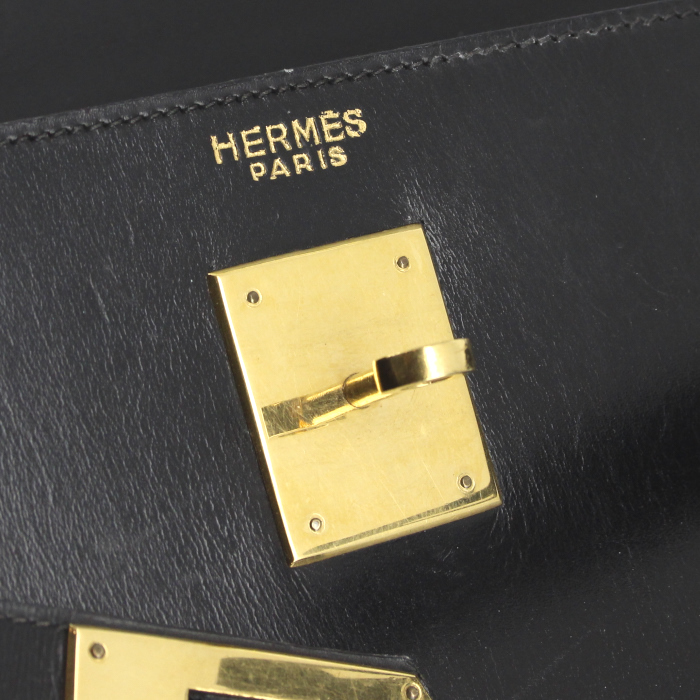 Bolso de mano Hermes Kelly 32 cm en cuero box negro - Detail D3