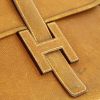 Hermes Jige pouch in gold Courchevel leather - Detail D4 thumbnail