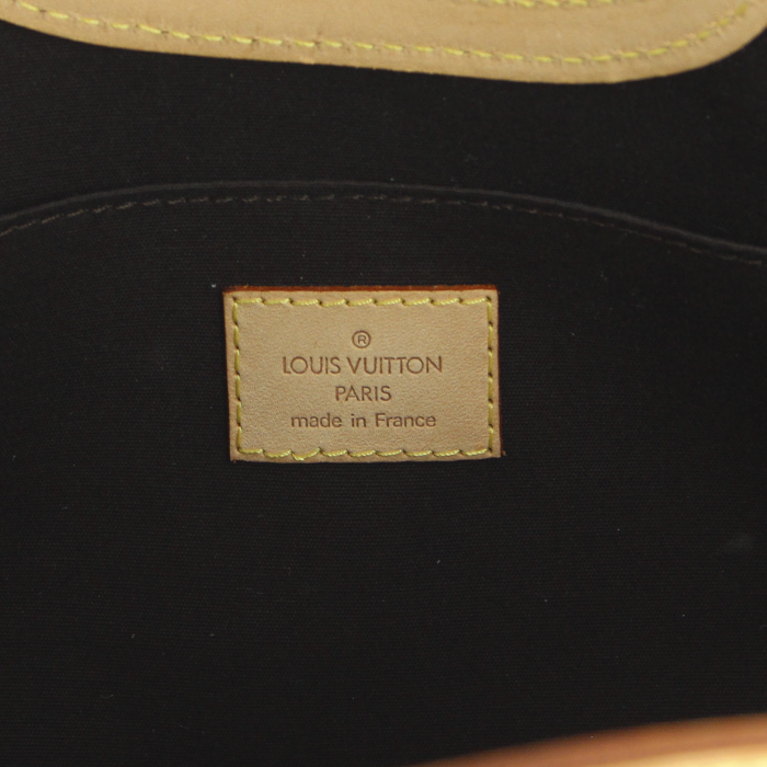 Louis Vuitton bolso de mano en charol Monogram violeta y cuero natural - Detail D4
