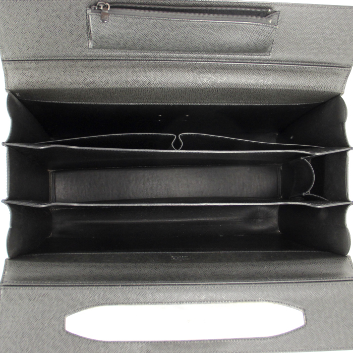 Louis Vuitton briefcase in black taiga leather - Detail D2