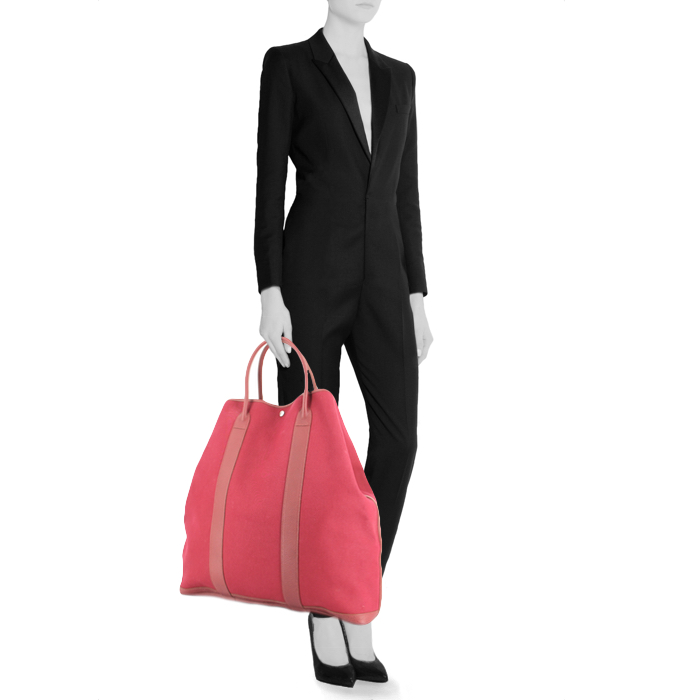 Bolso de mano Hermes Garden modelo grande en lona y cuero rosa fucsia - Detail D1