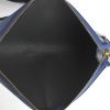 Bolso de mano Louis Vuitton Sac d'épaule en cuero Epi azul y negro - Detail D4 thumbnail