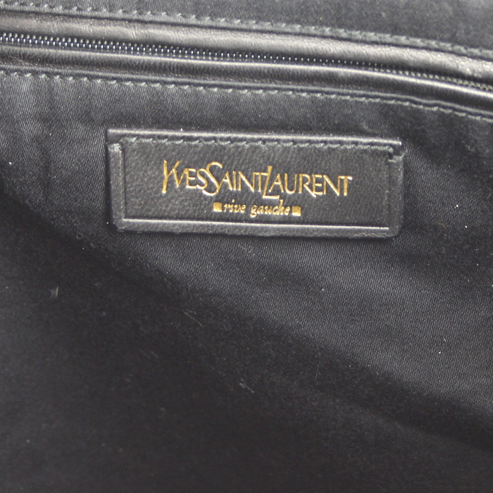 Yves Saint Laurent handbag in black patent leather - Detail D3