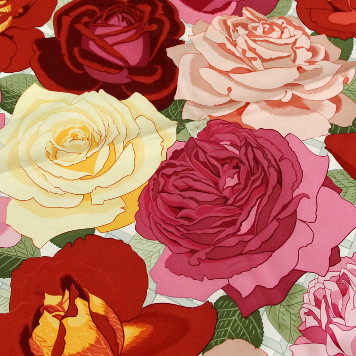 Hermes Carre scarf Roseraie in beige and pink twill silk - Detail D2