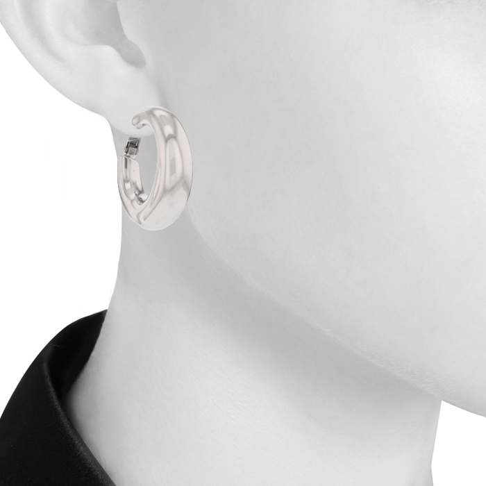 Chaumet Jonc hoop earrings in white gold