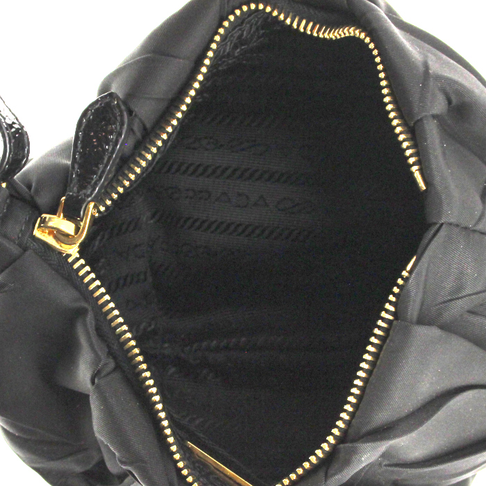 Prada bolsito de mano en lona negra - Detail D2