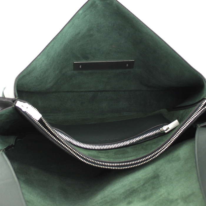 Celine handbag in green leather - Detail D2