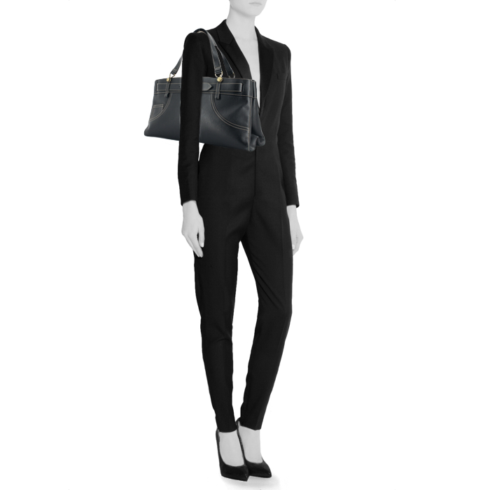 Dior handbag in black leather - Detail D1