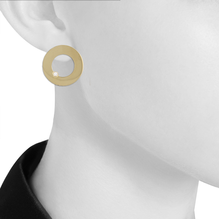 Pendientes Dinh Van Cible modelo grande en oro amarillo y diamantes - Detail D1