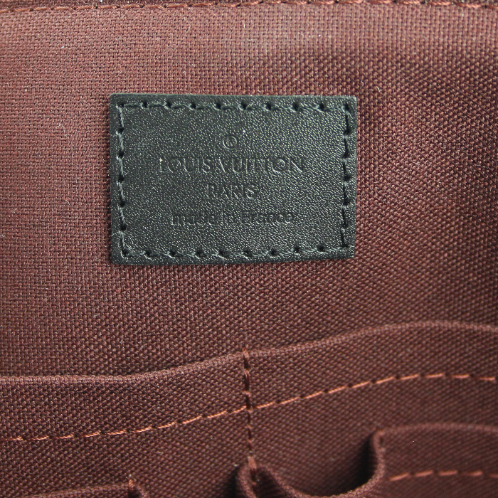 Sac à main Louis Vuitton en toile monogram et cuir noir - Detail D4