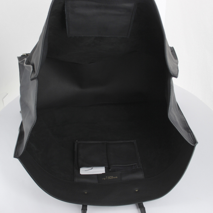 Balenciaga handbag in black leather - Detail D2