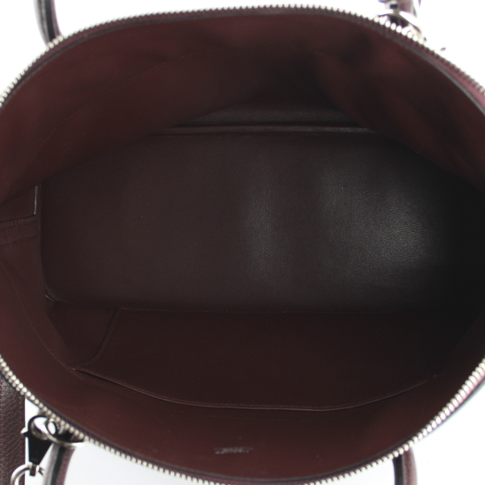 Medium model handbag in purple togo leather - Detail D3