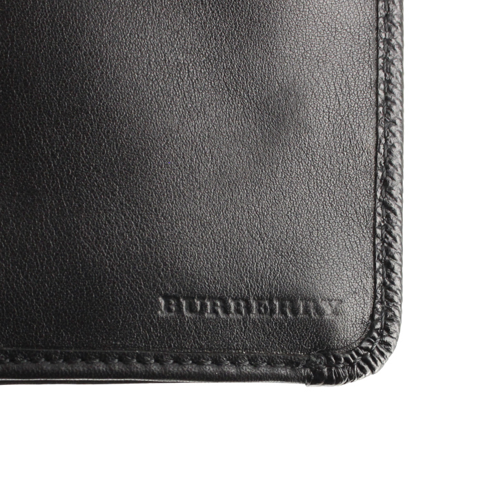 Burberry wallet in black grained leather - Detail D4