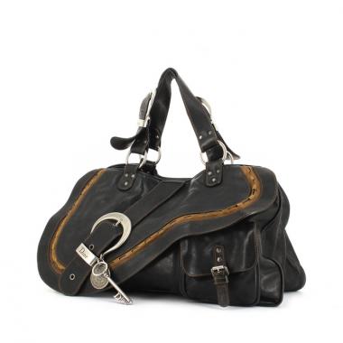 Bolso de mano Saddle en cuero negro