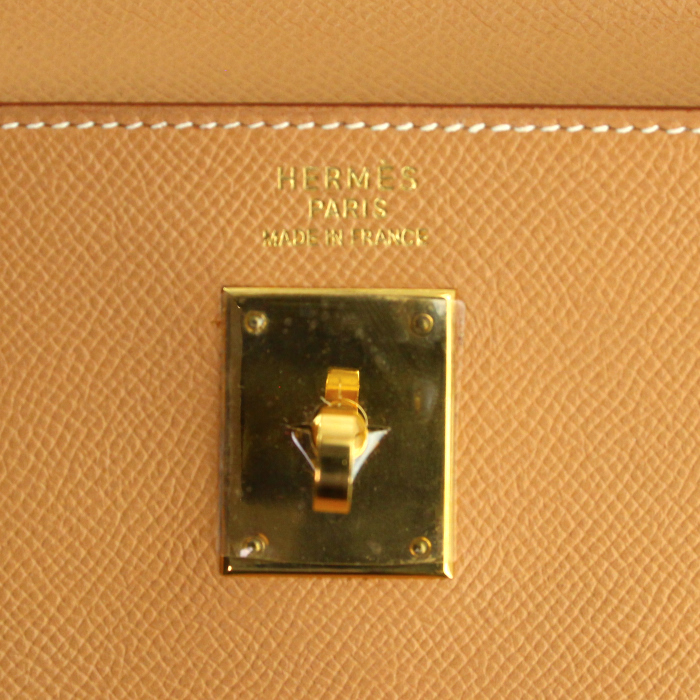 Bolso de mano Hermes Kelly 35 cm en cuero epsom beige - Detail D4