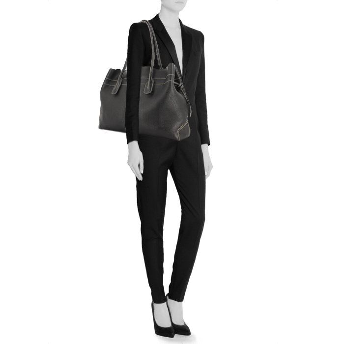 Tod's shopping bag in black grained leather - Detail D1