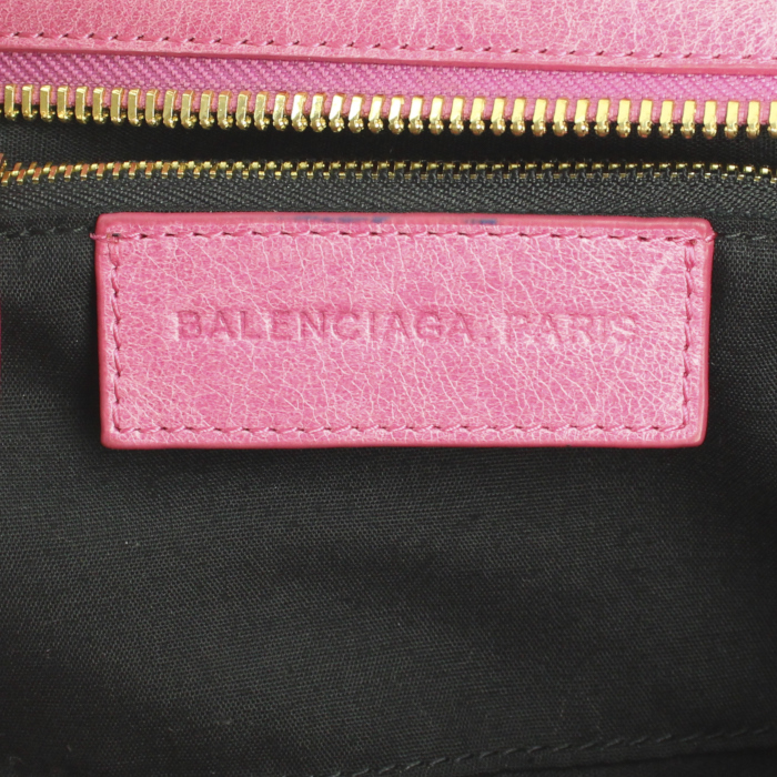 Bolso de mano Balenciaga Giant 21 City en cuero rosa - Detail D4