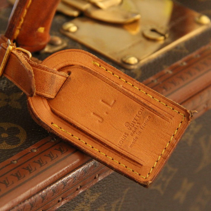 Louis Vuitton Valise Cotteville en toile et cuir monogram avec garniture doré - Detail D3